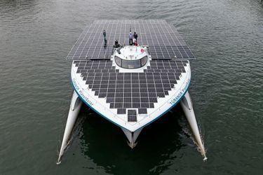 découvrez planet solar, une initiative révolutionnaire dédiée à l'énergie solaire durable. explorez nos solutions innovantes pour un avenir énergétique responsable et respectueux de l'environnement.