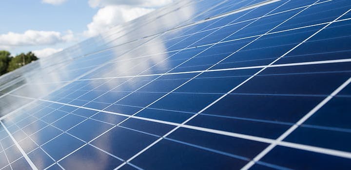 découvrez les prix du kwh produit par les panneaux solaires et comment ils impactent votre facture d'électricité. obtenez des informations sur les économies potentielles et les avantages des énergies renouvelables grâce à l'installation de panneaux solaires.