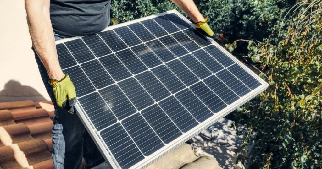 découvrez notre guide complet sur les prix des panneaux solaires pour vous aider à choisir le modèle qui correspond à votre budget. profitez de conseils pratiques et d'informations pour optimiser votre investissement dans les énergies renouvelables.