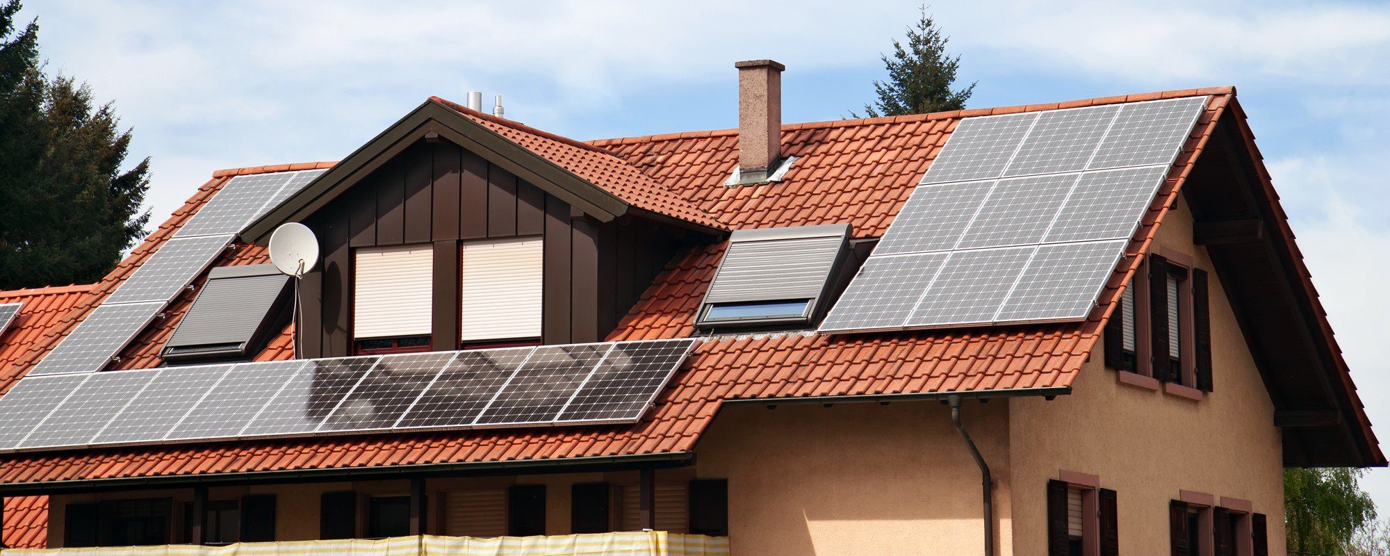 découvrez le coût des panneaux photovoltaïques et comment ils peuvent réduire vos factures d'énergie. informez-vous sur l'installation, les aides financières et les bénéfices à long terme pour un investissement durable et écologique.