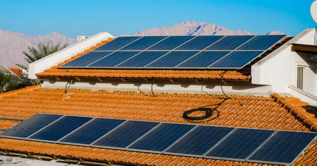 découvrez notre panneau solaire de 3 kw, idéal pour maximiser votre production d'énergie tout en optimisant votre espace. adapté aux besoins résidentiels et professionnels, ce système performant vous permet de réduire vos factures d'électricité et de contribuer à un avenir plus durable.