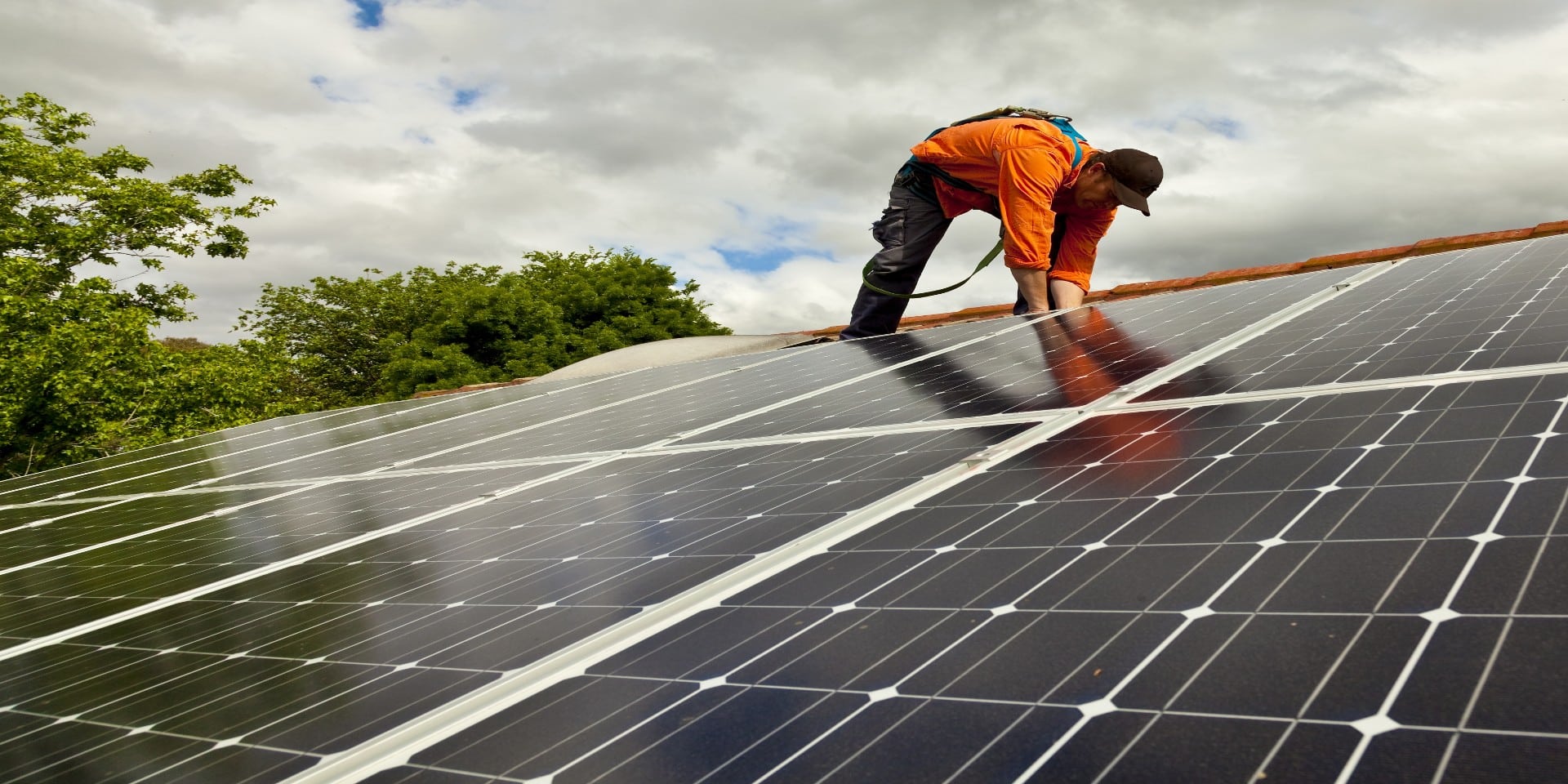 découvrez les prix des panneaux photovoltaïques et profitez d'économies d'énergie durables grâce à des solutions solaires adaptées à votre budget. informez-vous sur les coûts, les aides financières et les avantages de l'énergie solaire pour votre habitation.