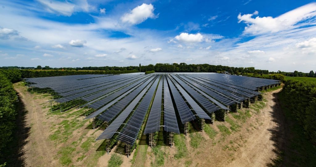 découvrez les avantages des panneaux solaires en chine, des solutions innovantes et durables pour un avenir énergétique éco-responsable. explorez les technologies, les prix et les opportunités d'investissement dans le secteur solaire chinois.