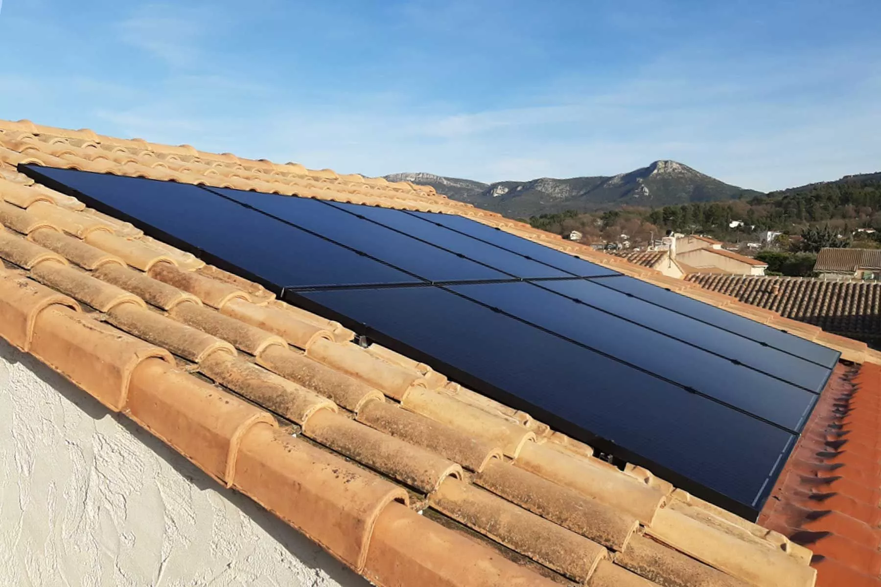 découvrez le coût des panneaux solaires hybrides, une solution innovante alliant rendement et durabilité. informez-vous sur les avantages financiers et écologiques de cette technologie pour optimiser votre investissement énergétique.