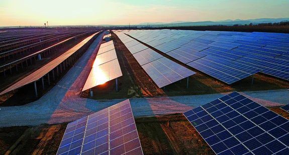 découvrez comment les panneaux solaires transforment le paysage énergétique en devenant les véritables rois de l'énergie renouvelable. explorez leurs avantages, leur installation et leur contribution à un avenir durable.