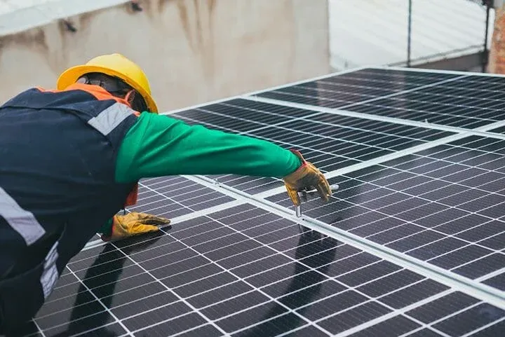 découvrez nos services de location de panneaux photovoltaïques qui permettent de produire de l'énergie renouvelable tout en réduisant vos coûts. idéal pour les particuliers et les entreprises souhaitant investir dans l'écologie sans engagement à long terme.