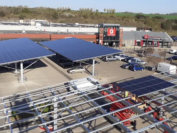 découvrez les dernières innovations et tendances des panneaux solaires en 2025. optimisez votre consommation d'énergie et adoptez une solution écologique pour un avenir durable grâce à des technologies avancées et performantes.