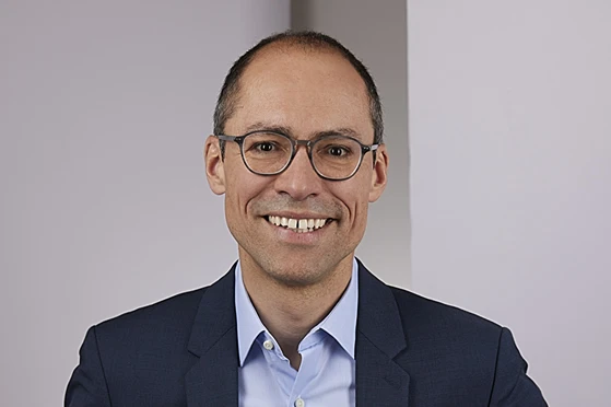 découvrez comment schneider electric se positionne en tant que leader énergétique, offrant des solutions innovantes pour une gestion efficace et durable de l'énergie à travers le monde.