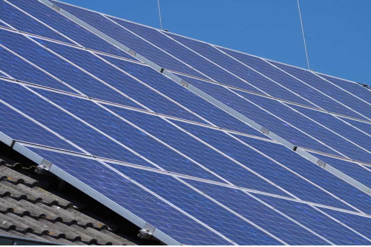 découvrez les tarifs de l'électricité solaire et comment ils peuvent vous faire économiser sur vos factures d'énergie. informez-vous sur les avantages économiques, l'impact environnemental et les options de financement disponibles pour passer à l'énergie solaire.