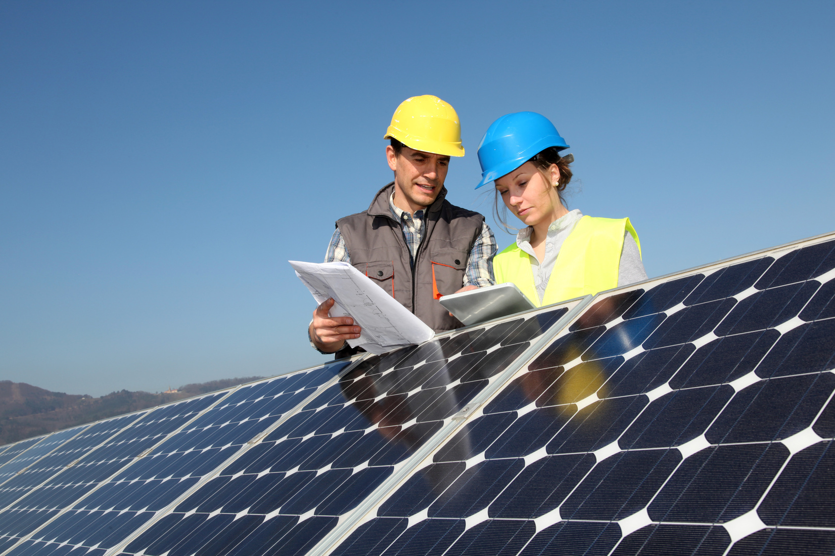 découvrez les prix des panneaux photovoltaïques et économisez sur vos factures d'énergie. explorez les différentes options disponibles pour bénéficier d'une énergie renouvelable et durable à des tarifs compétitifs.