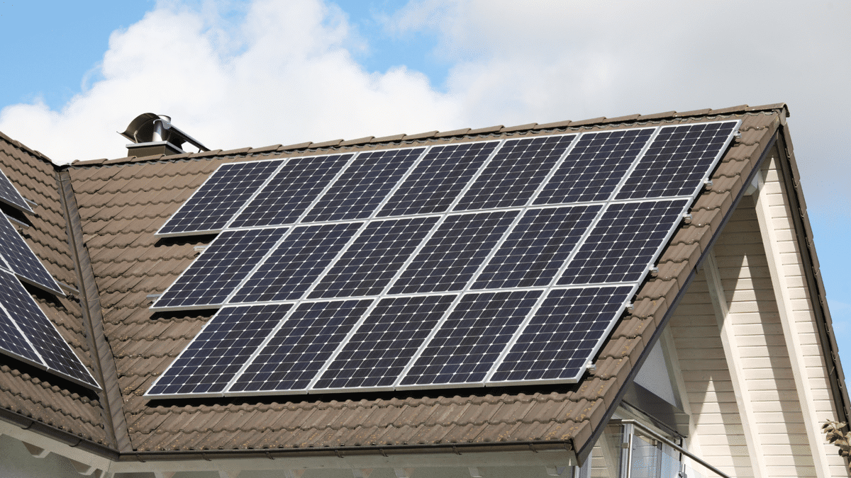 découvrez les avantages des panneaux photovoltaïques à nîmes. profitez d'une énergie renouvelable, réduisez vos factures d'électricité et contribuerez à la protection de l'environnement tout en augmentant la valeur de votre propriété. informez-vous sur les aides financières disponibles et les rentabilités à long terme de l'installation solaire.