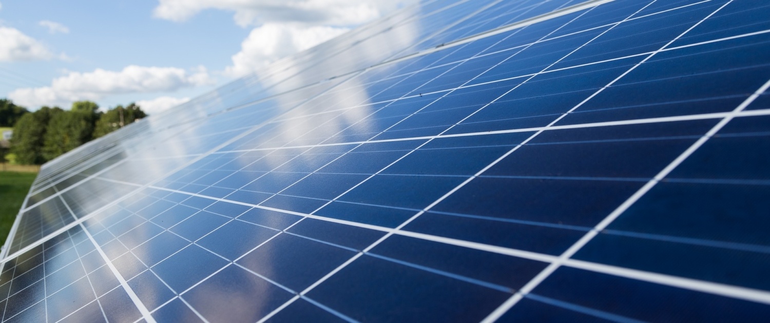 découvrez tout ce qu'il faut savoir sur le coût des panneaux solaires. analyse des prix, aides financières, et avantages économiques pour un investissement durable et rentable.