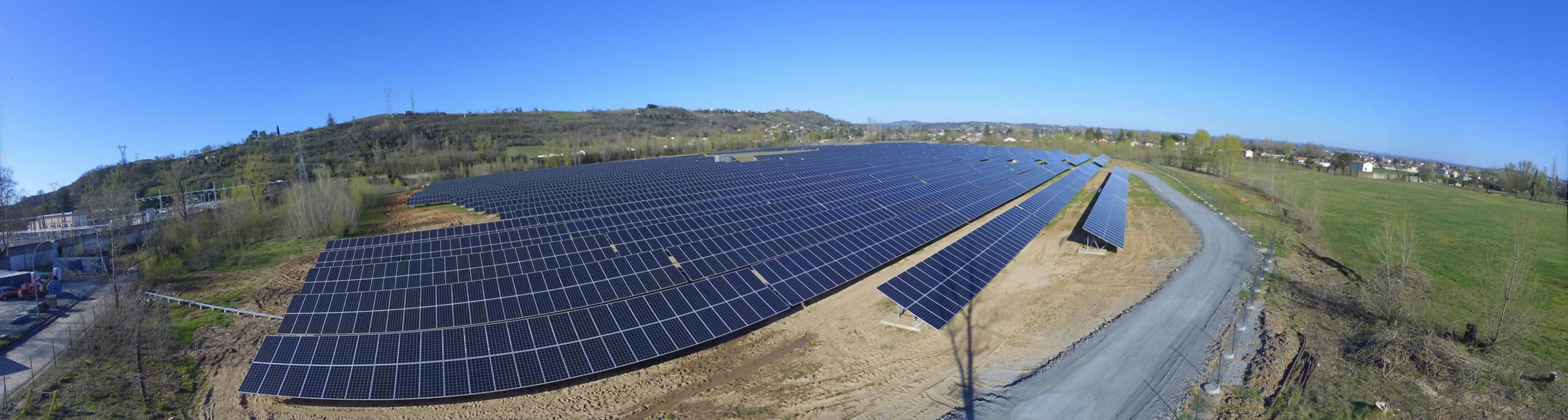 découvrez l'impact des panneaux solaires sur l'environnement et l'économie. cette technologie renouvelable réduit les émissions de co2, diminue la dépendance aux énergies fossiles et favorise un avenir durable. informez-vous sur les avantages écologiques et financiers des panneaux solaires pour votre maison ou votre entreprise.