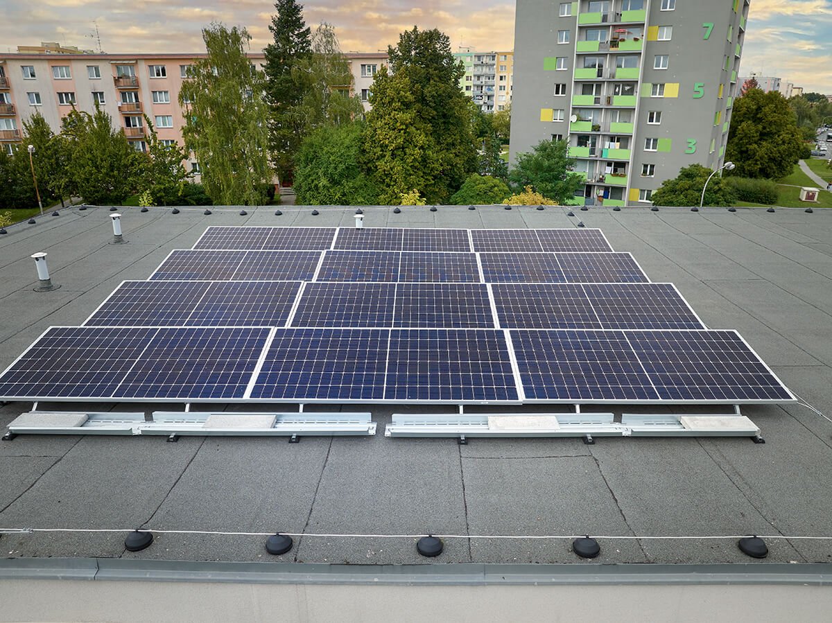 découvrez les prix des panneaux photovoltaïques destinés aux copropriétaires. comparez les options, bénéficiez des subventions et informez-vous sur les économies d'énergie et les avantages fiscaux associés à l'installation solaire en copropriété.