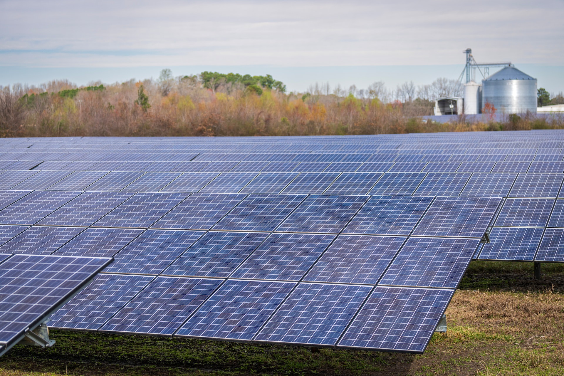 découvrez les prix des panneaux solaires au mètre carré et informez-vous sur les meilleures options disponibles pour optimiser votre énergie renouvelable. comparez les coûts, les avantages et trouvez la solution idéale pour votre projet d'installation solaire.