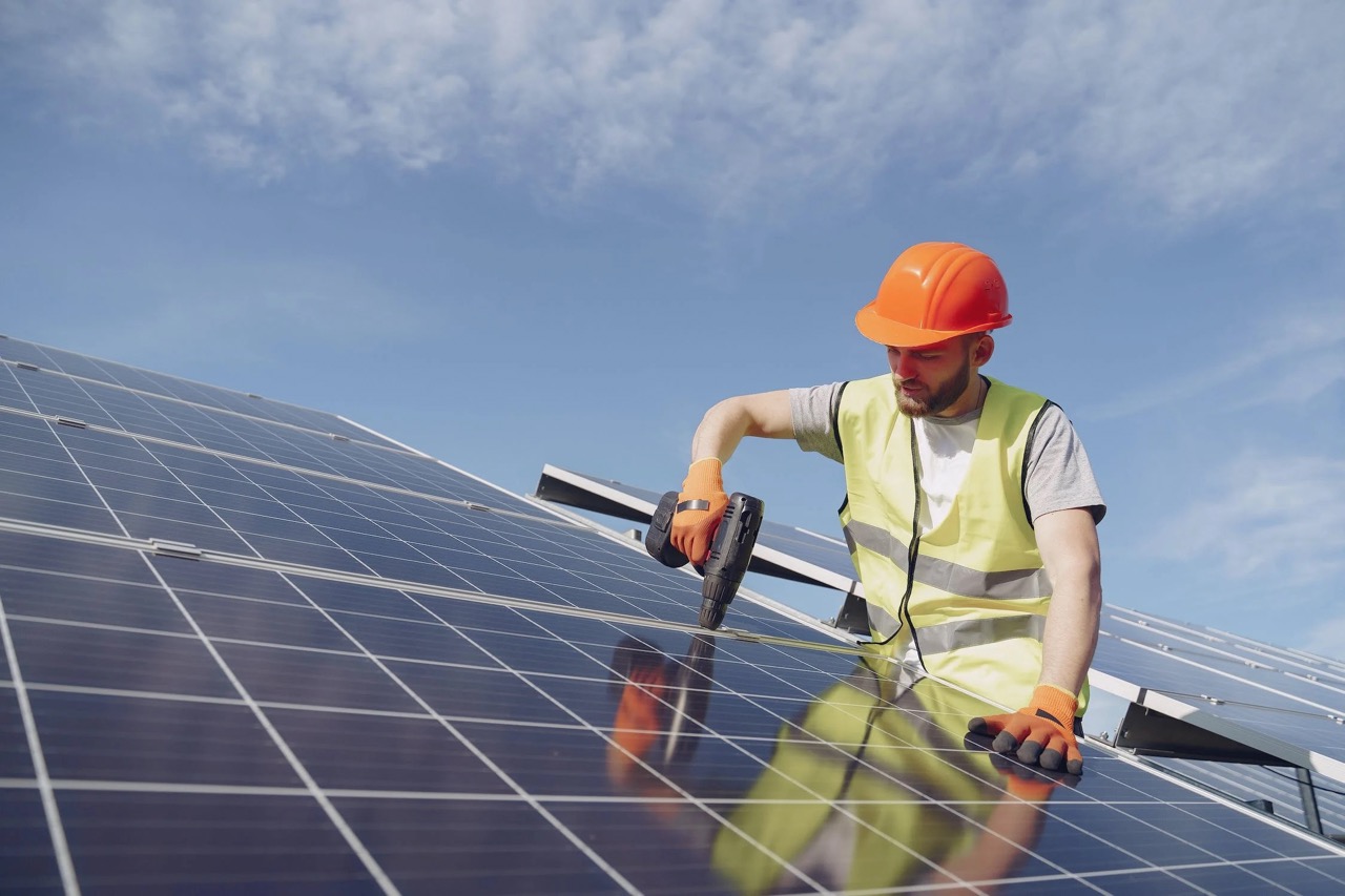 découvrez les meilleurs installateurs solaires de votre région pour profiter d'une énergie renouvelable fiable et économique. comparez les services, l'expérience et les avis des clients pour choisir le professionnel idéal pour l'installation de vos panneaux solaires.