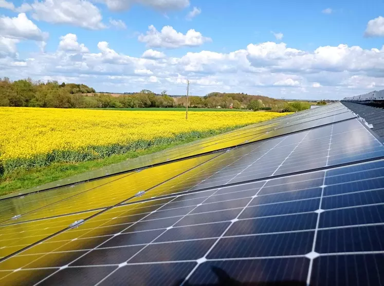découvrez nos conseils pratiques pour optimiser l'installation et l'utilisation de panneaux photovoltaïques. maximisez votre production d'énergie solaire et réduisez vos factures grâce à des astuces d'experts.