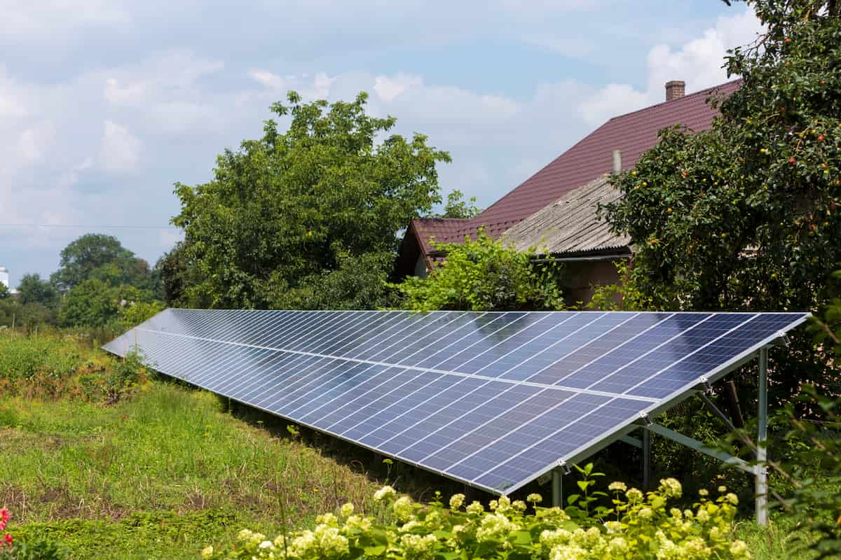 découvrez le coût des panneaux solaires et les facteurs qui influencent leur prix. comparez les options disponibles pour investir dans une énergie renouvelable et réduisez vos factures d'électricité tout en contribuant à la protection de l'environnement.