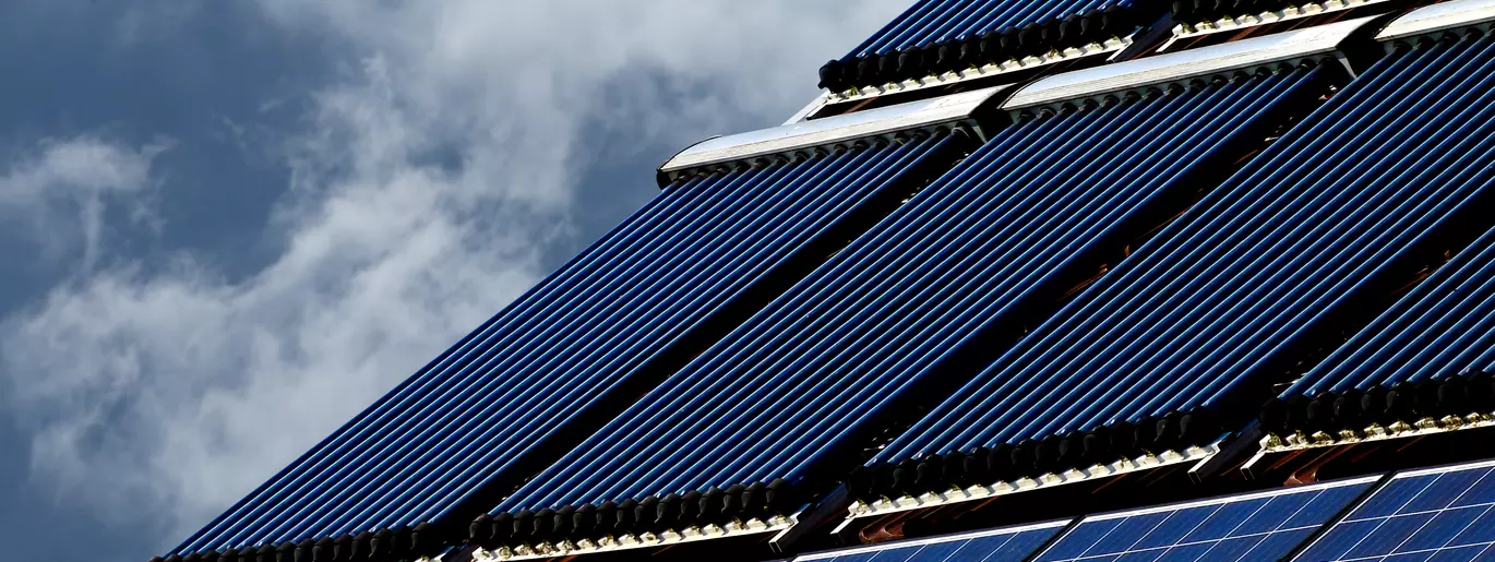 découvrez le marché solaire, un secteur en pleine expansion, où l'énergie renouvelable transforme notre avenir. explorez les tendances, les innovations et les opportunités d'investissement dans l'énergie solaire pour promouvoir un développement durable et économiser sur vos factures d'électricité.