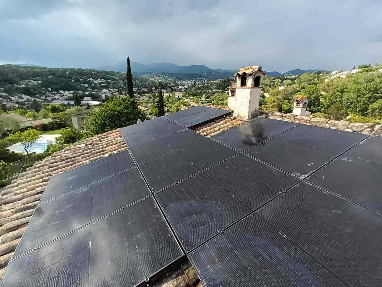 découvrez comment éviter les défauts des panneaux photovoltaïques grâce à des conseils d'experts et des pratiques d'installation optimales. assurez la durabilité et l'efficacité de votre système solaire en apprenant à reconnaître les problèmes potentiels et en mettant en œuvre des solutions adaptées.