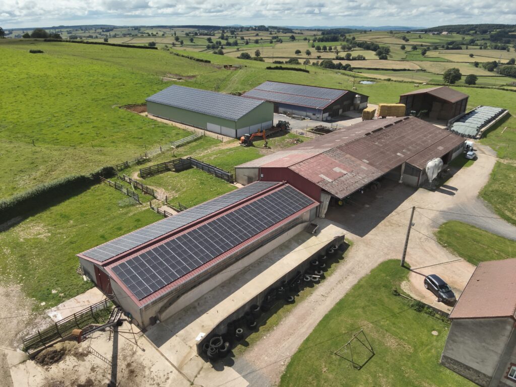 découvrez nos solutions de location de toiture photovoltaïque pour produire votre propre énergie solaire tout en réduisant vos factures d'électricité. bénéficiez d'une installation rapide et sans coût initial, et participez à la transition énergétique dès aujourd'hui !