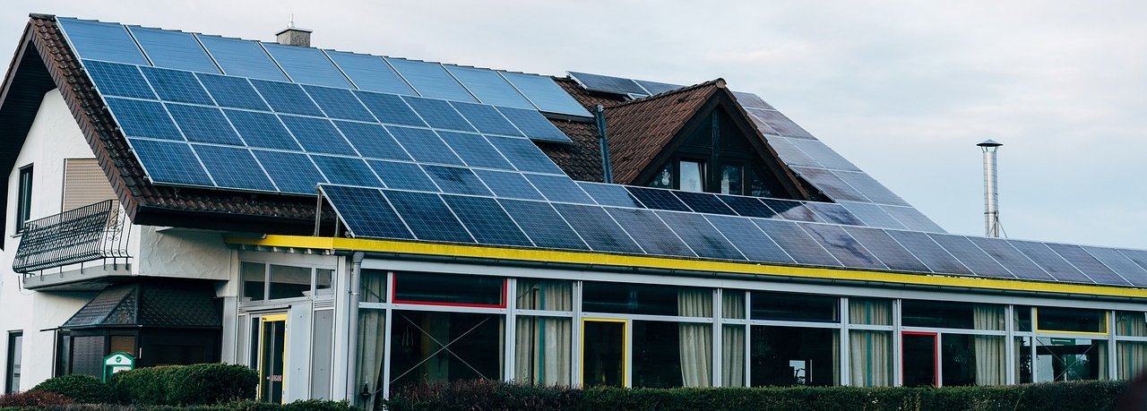 découvrez les prix des panneaux solaires dans notre guide complet. comparez les coûts, les caractéristiques et les avantages des différents modèles pour faire le meilleur choix pour votre projet d'énergie renouvelable.