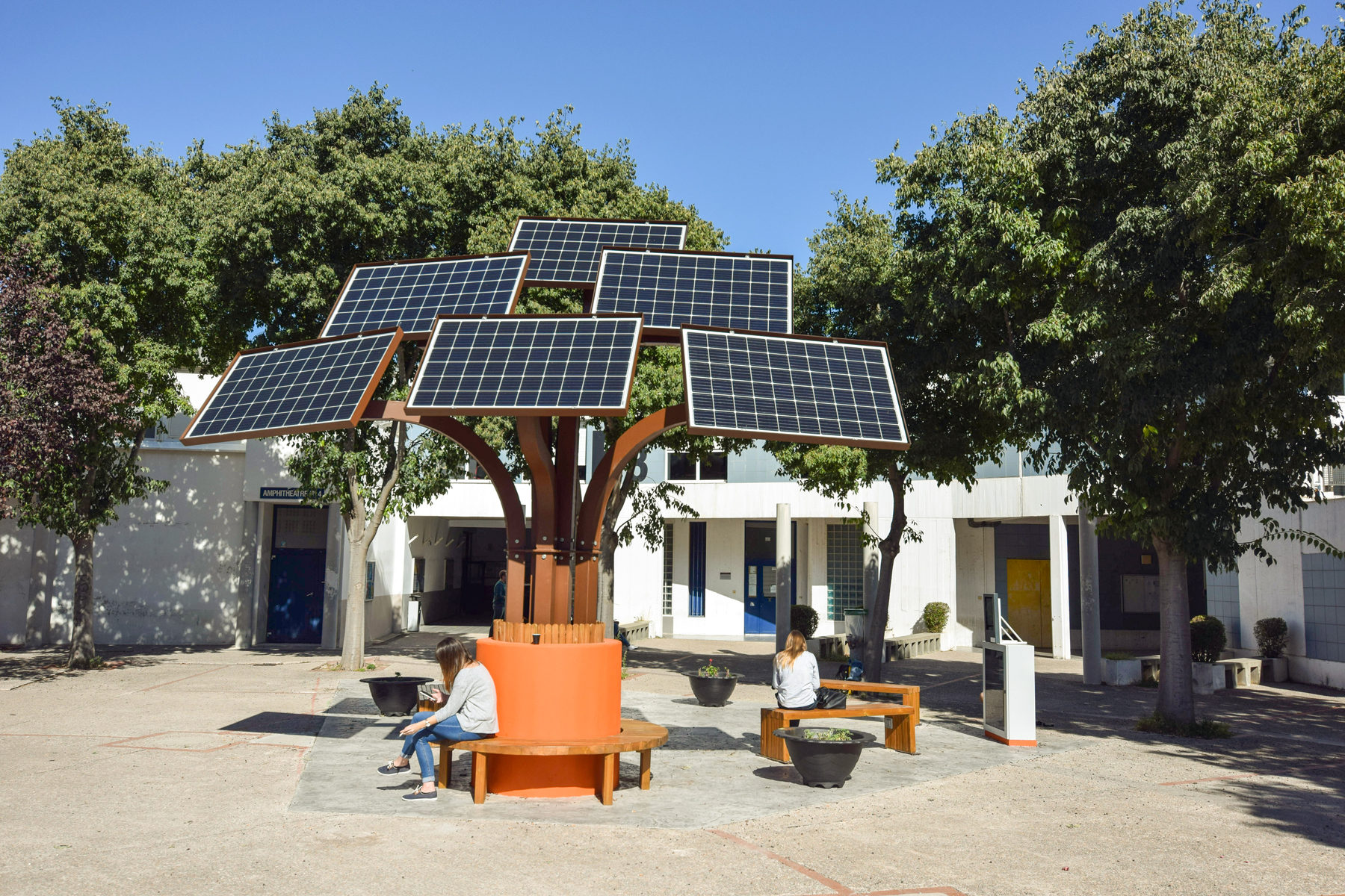 découvrez les nombreux avantages des panneaux photovoltaïques à perpignan : économies d'énergie, réduction de l'empreinte carbone, valorisation de votre propriété et incitations financières. transformez votre consommation d'électricité tout en contribuant à un avenir durable.